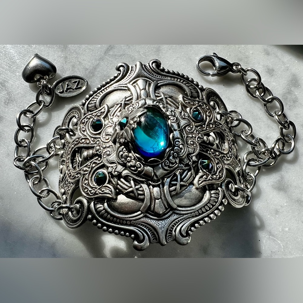 Hand Crafted Design by Jaz Antique Silver Vintage Czech Glass Cuff Bracelet - Picture 2 of 4